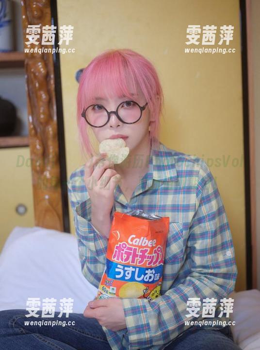 Dami(퀸다미)带你游历PhotochipsVol的每一个小细节，更新值得期待！