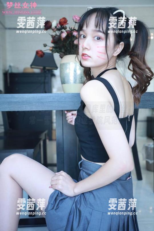 MSLASS梦丝女神 - 图库里的黑丝袜日常—雪馨带你见证学院风范！