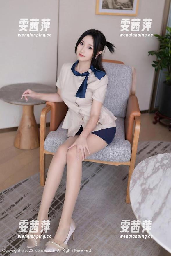 Xiuren秀人网 - 高清图册中的香澄在东京学姐，认真脸后面藏着的调皮小心思