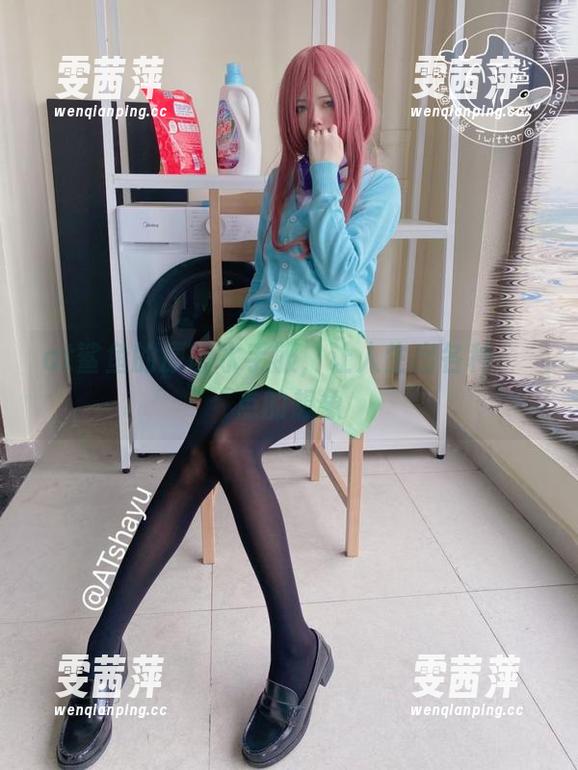 at鲨鱼的原图水手服，让人生出各种بد点的想象