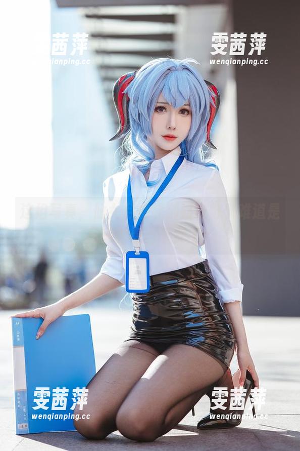 这组写真，仙女月挑战御姐身份，难道是月亮也想当个女王？