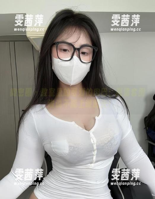 微密圈 - 教室里的可爱的肉巴：高清套图，谁说不能上课时光！
