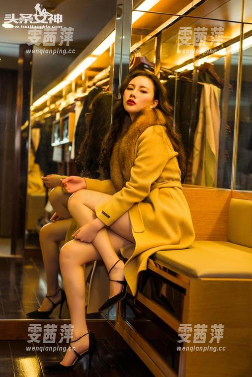 头条女神 - 隐藏在网袜里的周熙妍：图册让人眼前一亮。
