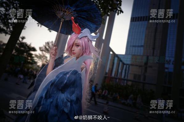 啧啧，奶狮不咬人的高清礼服写真集，谁还在认真看待衣服？