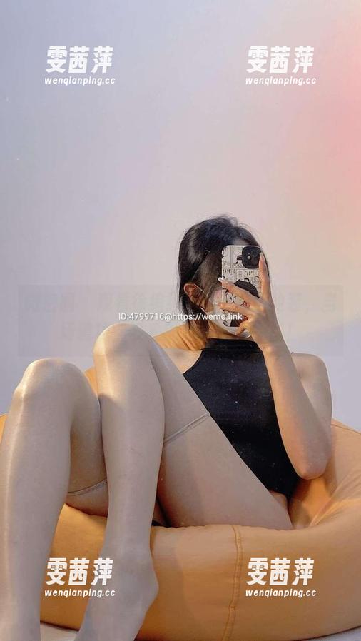 微密圈 - 观看徐绾绾yyyy的职业装，当场破功，妥妥的公认穿搭灵感！
