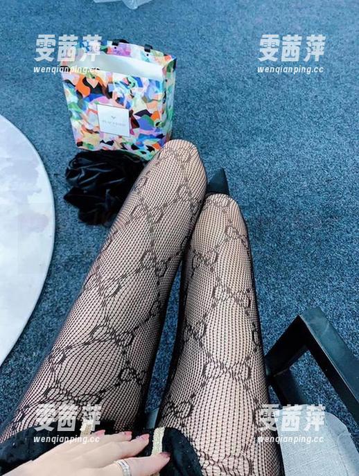 微密圈 - JK私房里，林子喵Lynne的每一张图片都好像在说悄悄话...