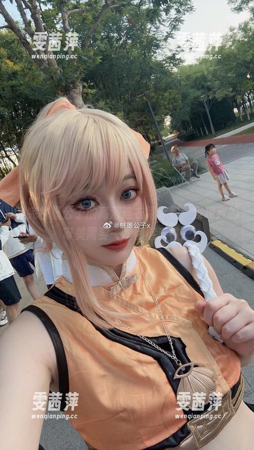 逛完桃墨公子的高清连衣裙专题，发现我的审美需要一次彻底反省。