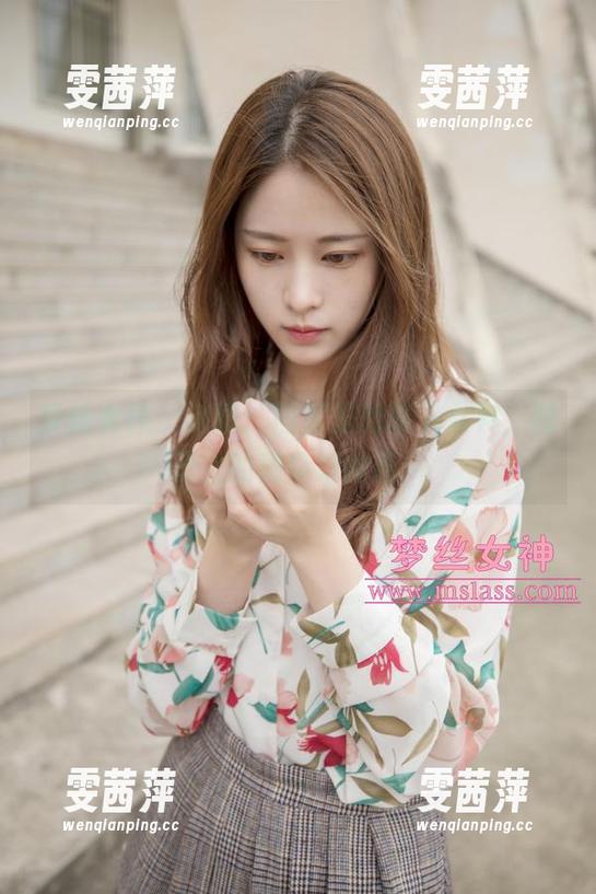 梦丝女神 - 诗敏：图库里的靴下女神，靴子上的舞步好神奇！