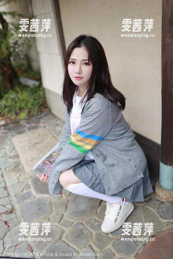 模范学院 - Jennanni_Jen的美足图库：这些脚丫子就像曼妙的音符，谁不想听听？