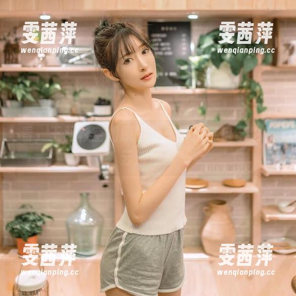 看，王羽杉空姐原图分享，仿佛自己也在云端漫步
