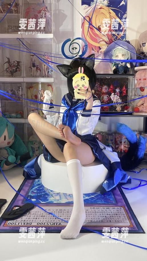 看白栎Shirly的照片，十六夜的氛围好像有点让人心荡
