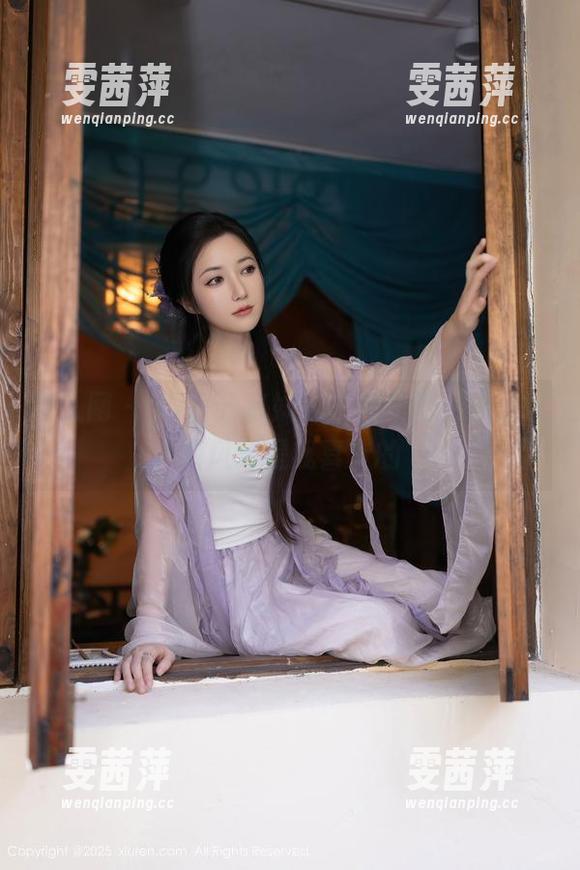 秀人网 - UU酱分享妹妹私拍美图，果然这画风才是我喜欢的
