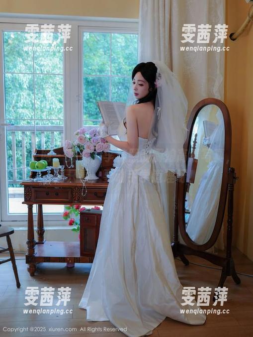 秀人网 - 师妹，李梓熙的厨娘高清写真，别只看，要动手学道理呀！
