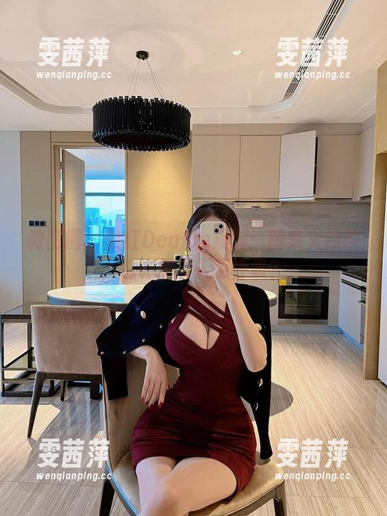 微密圈 - 脸红Dearie提醒：图集火辣辣，也许需要人工呼吸？
