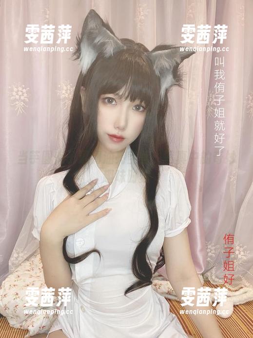当芋圆侑子遇到油亮空姐：写真中的奇妙趣味时刻