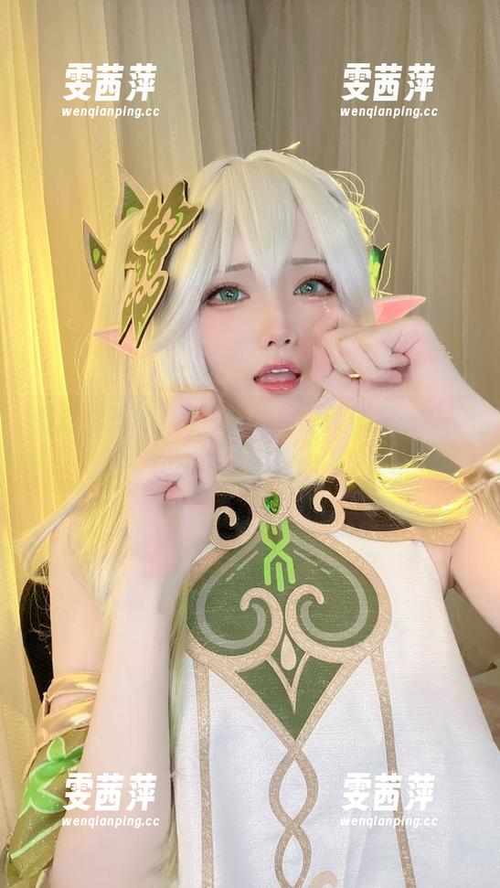 看这张图片，赫敏的眼睛里藏着深意？花兮_honoka在玩心理战？