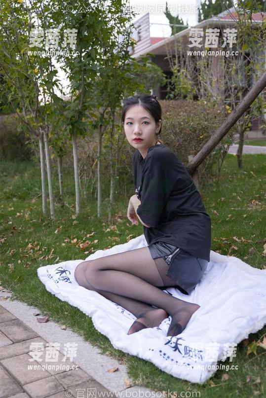 袜啵啵 - 瑶瑶的高清写真集，白棉袜其实是暖心捕手嘛！