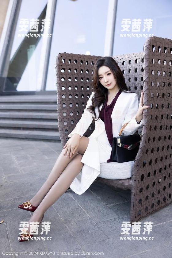 语画界 - 允儿Claire长腿全集：你能不能让我离屏幕远一点儿，不然真要犯花痴了！
